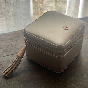 Kendra Scott Jewelry Box
